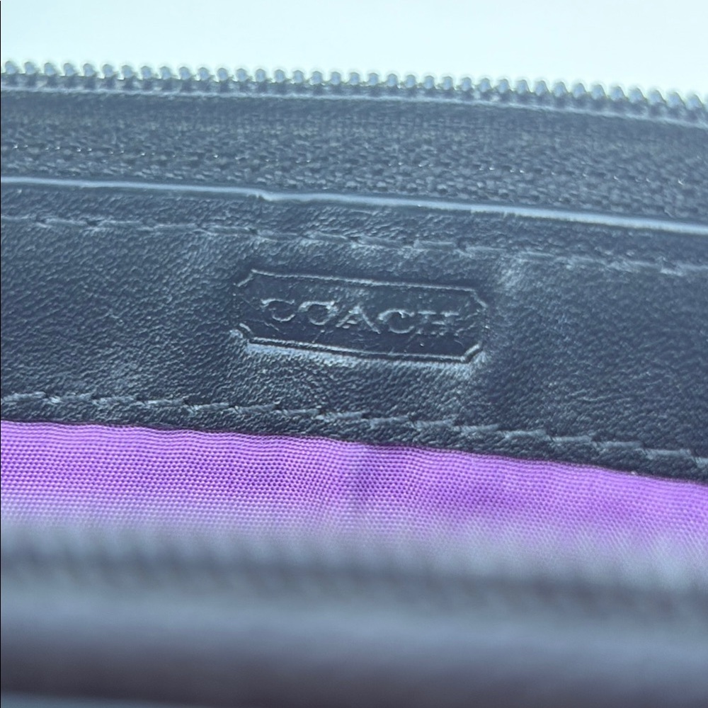 Coach Black on Black Signature Logo Canvas Wristlet Wallet Clutch GUC - Picture 14 of 16